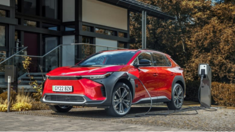 Xe điện mất giá nhanh hơn bạn tưởng