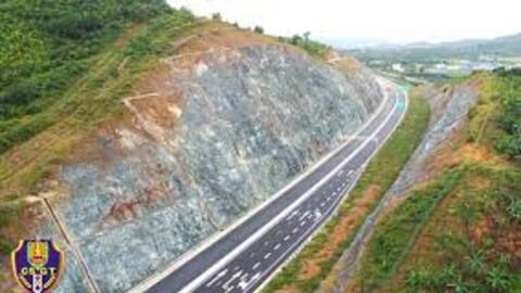 Cục Cảnh sát giao thông cảnh báo các nguy cơ gây mất an toàn trên tuyến cao tốc Vân Phong - Nha Trang