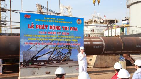 Vietsovpetro: Công đoàn Xí nghiệp Xây lắp phát động thi đua hoàn thành công trình BK26