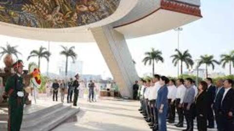 Thường trực Ban Bí thư Trần Cẩm Tú thăm, tặng quà Tết tại thành phố Đà Nẵng