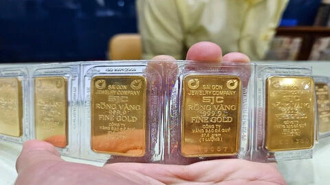 Giá vàng hôm nay 11/2: Tiếp đà tăng 600 nghìn đồng, có thương hiệu giảm nhẹ