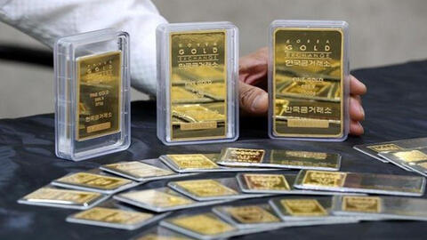 Giá vàng mùng 3 Tết duy trì mốc 181 triệu đồng, thế giới đảo chiều tăng mạnh