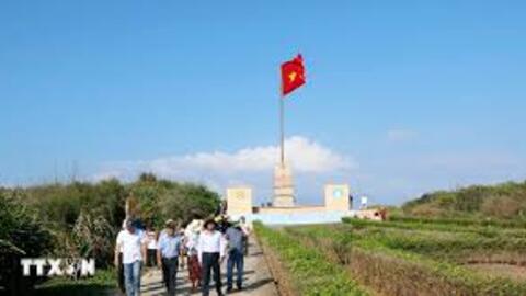 Kết nối sản phẩm du lịch giữa đất liền với đặc khu Phú Quý