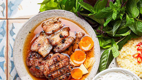 Bún chả Việt Nam lọt top 5 món làm từ thịt heo ngon nhất châu Á