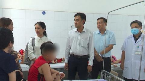 Vụ nghi ngộ độc thực phẩm ở phường Sa Đéc: 60 người sức khỏe ổn định, 2 ca chuyển nặng