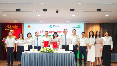 Vietcombank đồng hành cùng Cục Thuế hỗ trợ hộ kinh doanh vững bước chuyển đổi, hưởng ứng Ngày Tài chính số 2026