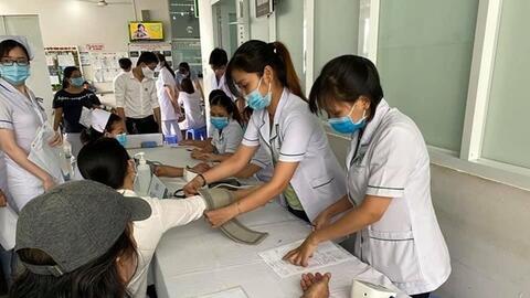Từ 15.7, nhân viên y tế thôn, tổ dân phố nhận hỗ trợ gần 1,8 triệu đồng/tháng
