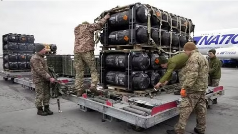 Ukraine gặp nguy khi NATO phân bổ viện trợ quân sự ít hơn 4 lần so với trước đây?