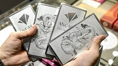 Giá bạc hôm nay 3/7/2026: Bạc phục hồi