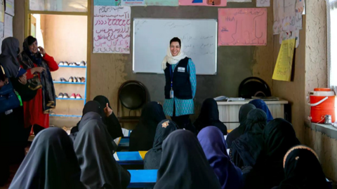 UNESCO: Khoảng 2,4 triệu trẻ em gái Afghanistan bị tước quyền đến trường
