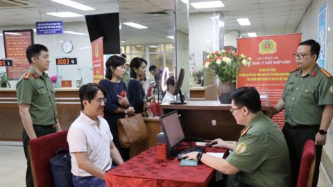 Người nước ngoài cư trú hợp pháp tại Việt Nam được cấp tài khoản định danh điện tử