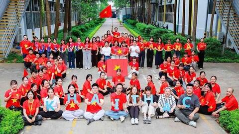 Công nhân Giầy Alena Việt Nam thi đua chào mừng Quốc khánh