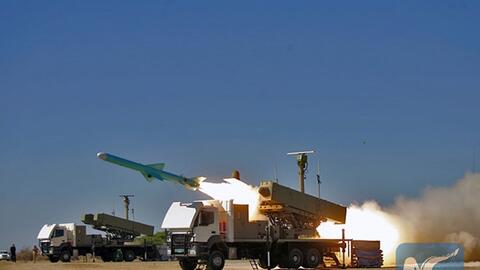 Iran bất ngờ di dời loạt cơ sở sản xuất tên lửa