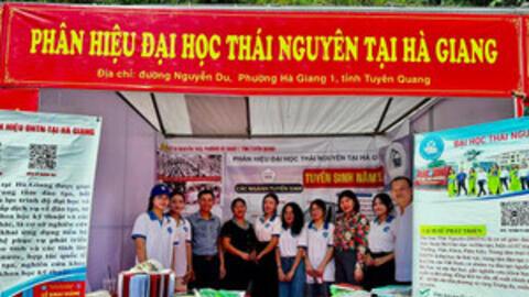 Đồng hành cùng địa phương trong kết nối việc làm, hướng nghiệp