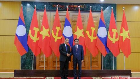 Phấn đấu đưa kim ngạch thương mại Việt Nam - Lào đạt 5 tỷ USD