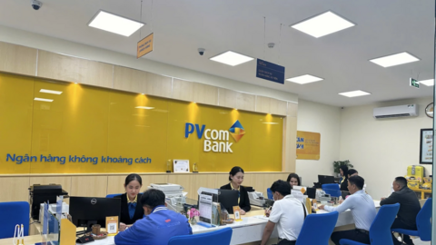 Lãi suất - tỷ giá hôm nay: Lãi tiết kiệm tiếp tục hạ, USD cũng giảm