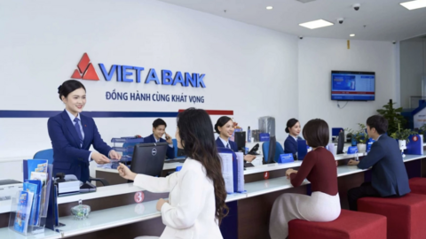 Lãi, phí phải thu của VietABank tăng gấp đôi giữa lúc cơ quan quản lý yêu cầu kiểm soát chặt