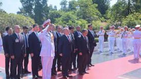 Quốc vương Jordan Abdullah II Ibn Al Hussein vào Lăng viếng Chủ tịch Hồ Chí Minh