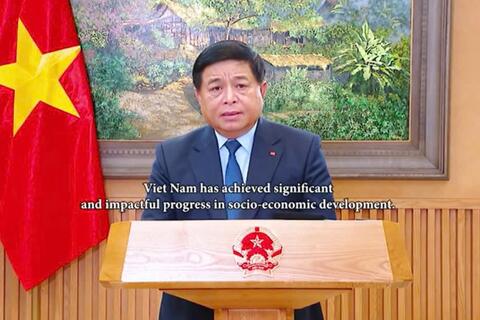 <a href="/dau-tu-hop-tac" title="Đầu tư - Hợp tác" rel="dofollow">Đầu tư - Hợp tác</a>