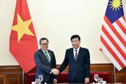<a href="/dau-tu-hop-tac" title="Đầu tư - Hợp tác" rel="dofollow">Đầu tư - Hợp tác</a>