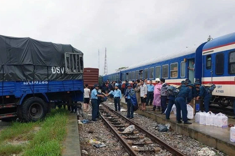 <a href="/tieu-diem-24h" title="Tiêu điểm 24h" rel="dofollow">Tiêu điểm 24h</a>