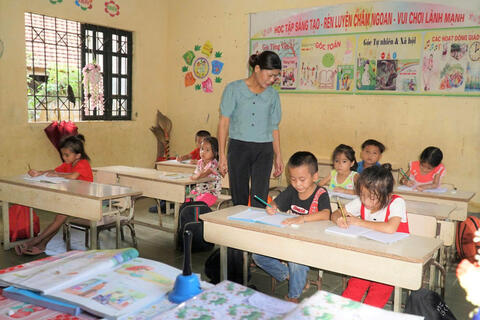 <a href="/xa-hoi" title="Xã hội" rel="dofollow">Xã hội</a>