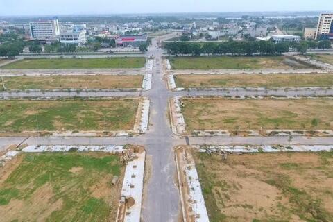 <a href="/thi-truong" title="Thị trường" rel="dofollow">Thị trường</a>