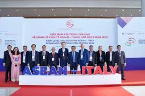 <a href="/dau-tu-hop-tac" title="Đầu tư - Hợp tác" rel="dofollow">Đầu tư - Hợp tác</a>