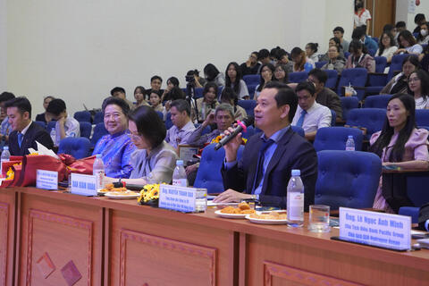 <a href="/xa-hoi" title="Xã hội" rel="dofollow">Xã hội</a>