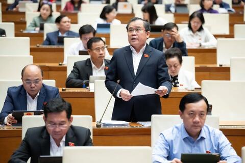 <a href="/tieu-diem-24h" title="Tiêu điểm 24h" rel="dofollow">Tiêu điểm 24h</a>