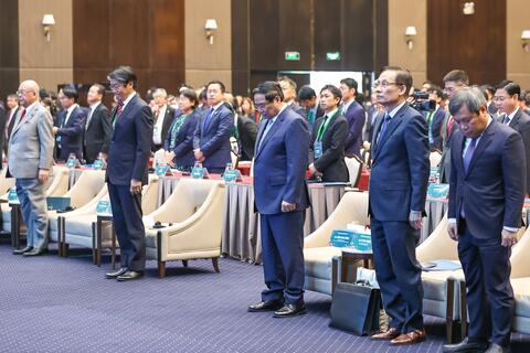 <a href="/dau-tu-hop-tac" title="Đầu tư - Hợp tác" rel="dofollow">Đầu tư - Hợp tác</a>