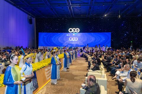 <a href="/dau-tu-hop-tac" title="Đầu tư - Hợp tác" rel="dofollow">Đầu tư - Hợp tác</a>