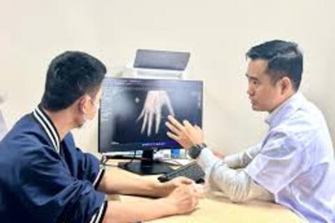 <a href="/tieu-diem-24h" title="Tiêu điểm 24h" rel="dofollow">Tiêu điểm 24h</a>