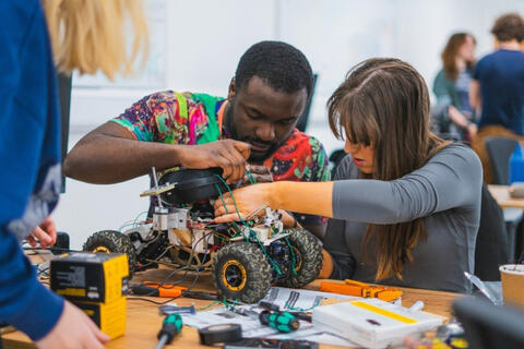 <a href="/the-gioi" title="Thế giới" rel="dofollow">Thế giới</a>