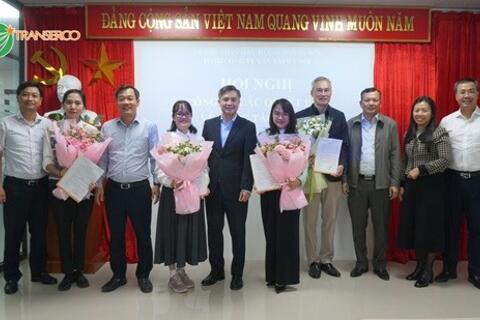 <a href="/doanh-nghiep" title="Doanh nghiệp" rel="dofollow">Doanh nghiệp</a>