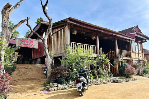 <a href="/xa-hoi" title="Xã hội" rel="dofollow">Xã hội</a>