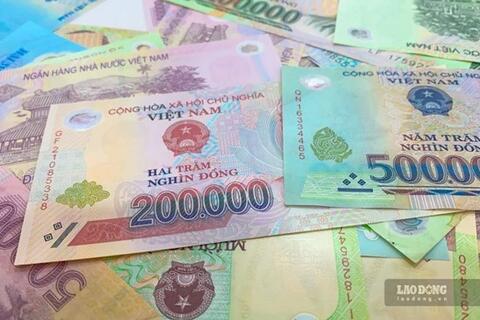 <a href="/ngan-hang" title="Ngân hàng" rel="dofollow">Ngân hàng</a>