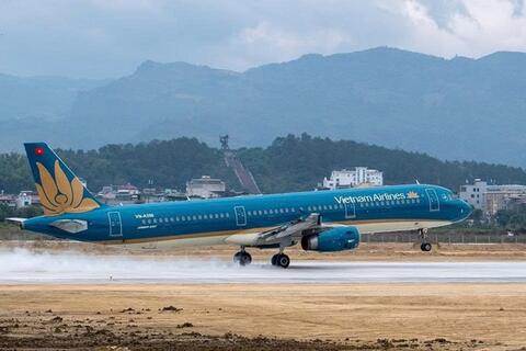 <a href="/thi-truong" title="Thị trường" rel="dofollow">Thị trường</a>