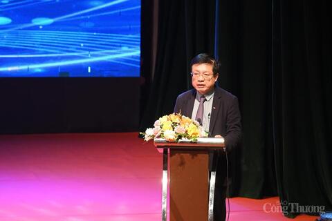 <a href="/doanh-nghiep" title="Doanh nghiệp" rel="dofollow">Doanh nghiệp</a>