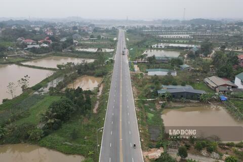 <a href="/tieu-diem-24h" title="Tiêu điểm 24h" rel="dofollow">Tiêu điểm 24h</a>