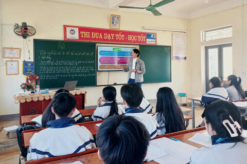 <a href="/xa-hoi" title="Xã hội" rel="dofollow">Xã hội</a>