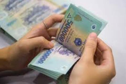 <a href="/ngan-hang" title="Ngân hàng" rel="dofollow">Ngân hàng</a>