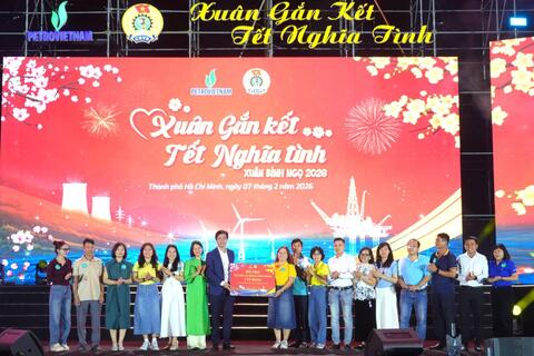 <a href="/xa-hoi" title="Xã hội" rel="dofollow">Xã hội</a>