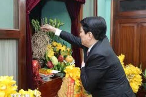 <a href="/tieu-diem-24h" title="Tiêu điểm 24h" rel="dofollow">Tiêu điểm 24h</a>