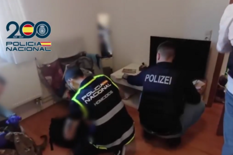 <a href="/the-gioi" title="Thế giới" rel="dofollow">Thế giới</a>