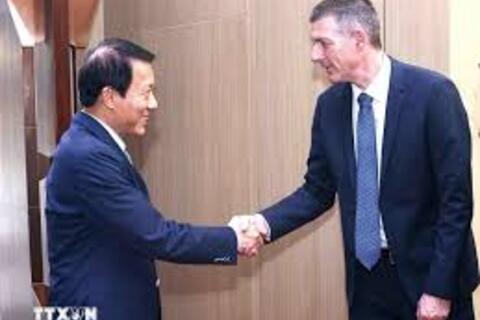 <a href="/dau-tu-hop-tac" title="Đầu tư - Hợp tác" rel="dofollow">Đầu tư - Hợp tác</a>