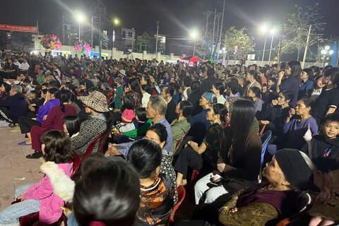 <a href="/xa-hoi" title="Xã hội" rel="dofollow">Xã hội</a>