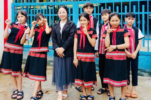 <a href="/xa-hoi" title="Xã hội" rel="dofollow">Xã hội</a>