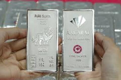 <a href="/thi-truong" title="Thị trường" rel="dofollow">Thị trường</a>