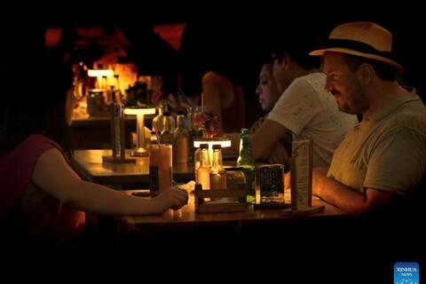 <a href="/the-gioi" title="Thế giới" rel="dofollow">Thế giới</a>